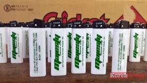 Korek Cricket warna body putih sablon Logo warnet Majesty